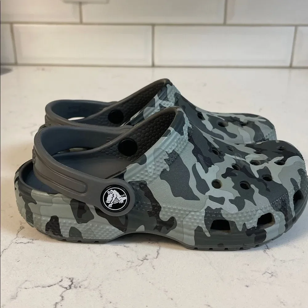 CROCS brand style